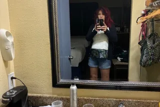 Hot Housewife. -video. - Image 5