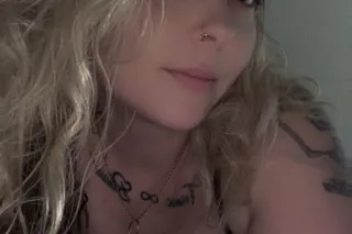 🌹🌺Pick This Poison Papi "The I... - Image 2