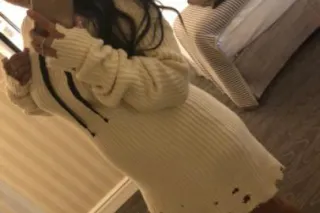 HOW ABOUT SUM SKIRT TO WORK IT BEATS GRABBING THE MEAT AND DOING THE JERK.. - Image 1