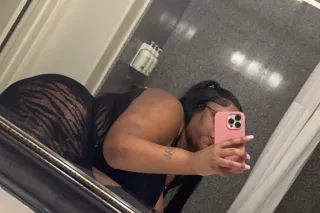 Sexy BBW 💋💦 - Image 2